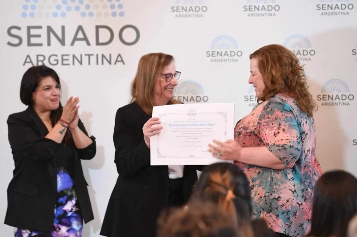 Claudia Martínez: “El reconocimiento lo recibo con mucha emoción y responsabilidad”