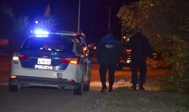 Violenta madrugada en Río Gallegos: disturbios, heridos y daños tras una seguidilla de incidentes