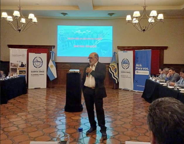  El secretario de Estado de Minería, Pedro Tiberi, presentó el estado actual de la actividad minera en Santa Cruz.