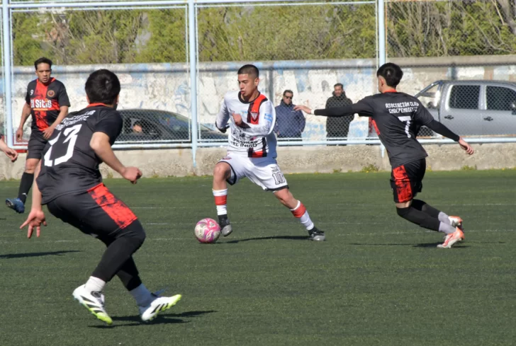  El Lobo está obligado a ganar para soñar con la segunda ronda. FOTO: JOSÉ SILVA/LA OPINIÓN AUSTRAL