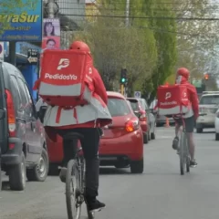 Reforma laboral: los trabajadores de Uber, Pedidos Ya, Cabify, Rappi y otras plataformas serán controlados por Transporte