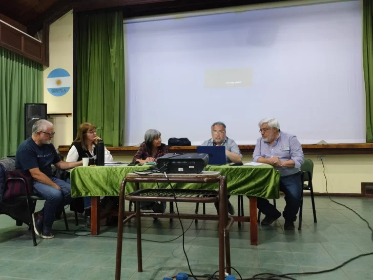 Christian Britos presentó “La Opinión y la construcción de la identidad santacruceña” en el Congreso de Historia Social y Política