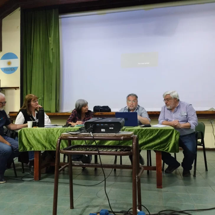 Christian Britos presentó “La Opinión y la construcción de la identidad santacruceña” en el Congreso de Historia Social y Política