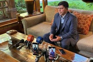  Claudio Vidal, gobernador de la provincia de Santa Cruz.