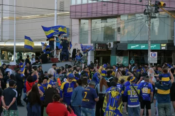 Fiesta xeneize en Río Gallegos: Boca ganó el Superclásico y el centro se tiñó de azul y oro Fiesta xeneize en Río Gallegos: Boca ganó el Superclásico y el centro se tiñó de azul y oro