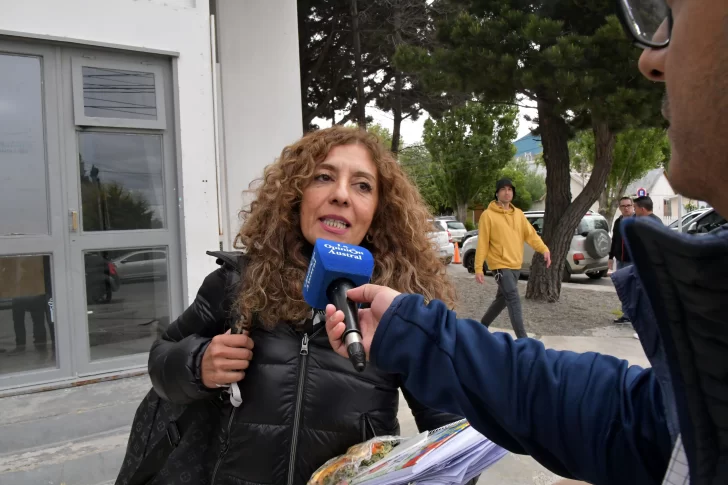  La diputada Adriana Nieto (Por Santa Cruz), confirmó que la sesión donde se dará a conocer el resultado de la votación de la Sala Juzgadora contra Fernando Basanta será este sábado a las 09:00. (Foto: José Silva/La Opinión Austral).