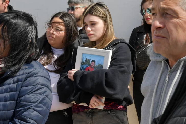 Río Gallegos despidió a Jonathan Mirol: el fútbol barrial lo acompañó hasta el último adiós