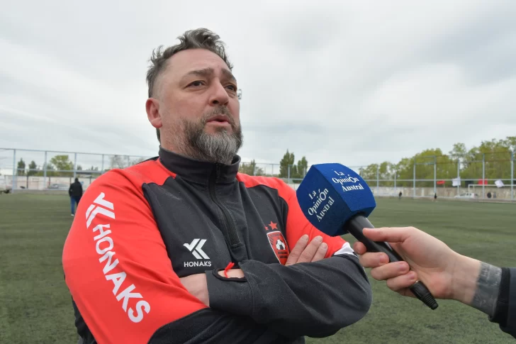  Carlos Padín, DT de Escorpión.