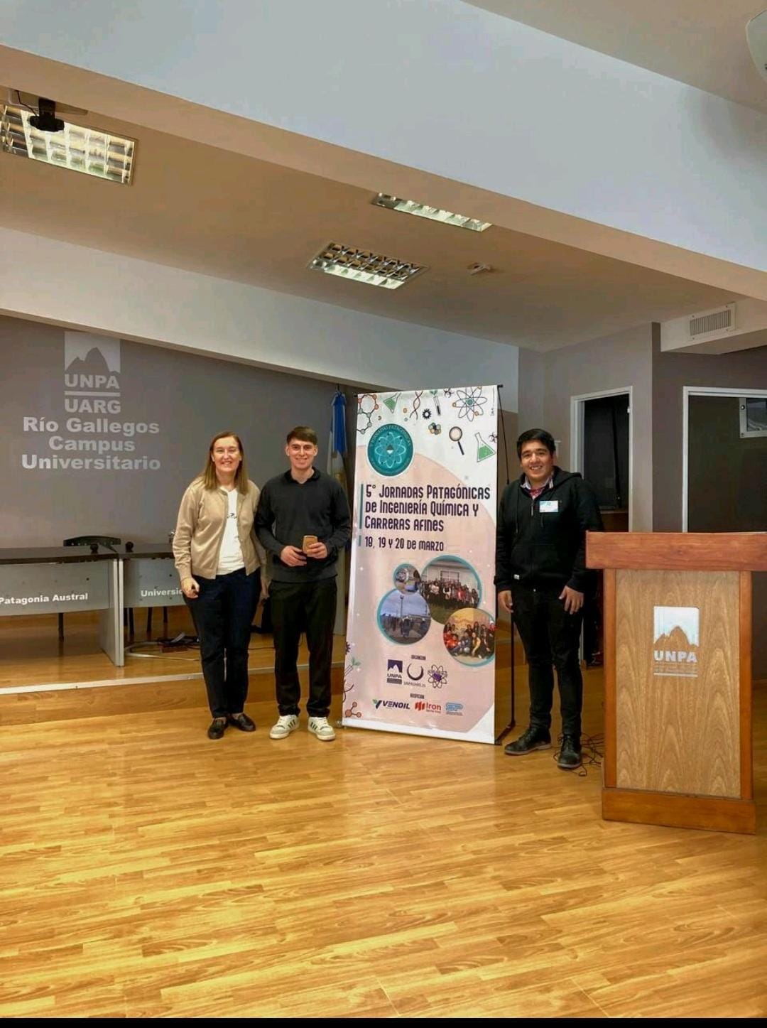  Participando en las Jornadas de Ingeniería Química y carreras afines.