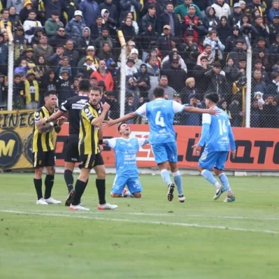 Estudiantes de Río Cuarto empató con Deportivo Madryn y regresó a Primera