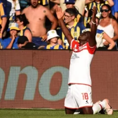 Estudiantes superó a Rosario Central y avanzó a cuartos de final del Torneo Clausura