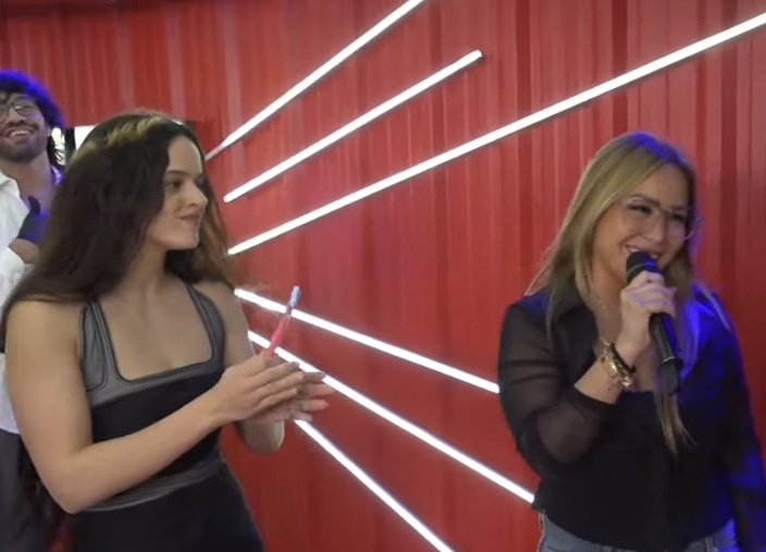 Rosalía deslumbra con su talento en “Nadie dice nada” con Nicolás Occhiato