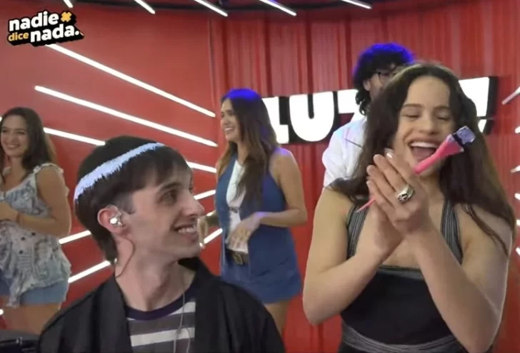 Rosalía deslumbra con su talento en “Nadie dice nada” con Nicolás Occhiato