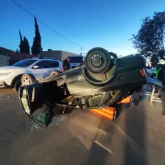 San Julián: perdió el control y terminó volcando