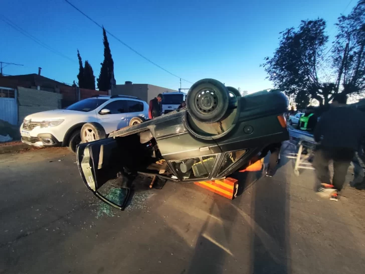 San Julián: perdió el control y terminó volcando