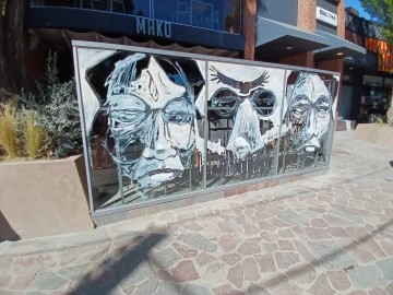 Sebastián Dons: “La movida cultural acompaña y ayuda a la identidad de El Calafate” Sebastián Dons: “La movida cultural acompaña y ayuda a la identidad de El Calafate”