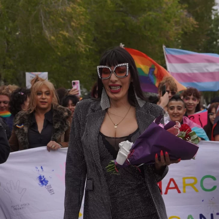 “La Cuerpo” presente en la Marcha del Orgullo LGBT en Río Gallegos: “Es muy importante”, dijo a La Opinión Austral “La Cuerpo” presente en la Marcha del Orgullo LGBT en Río Gallegos: “Es muy importante”, dijo a La Opinión Austral