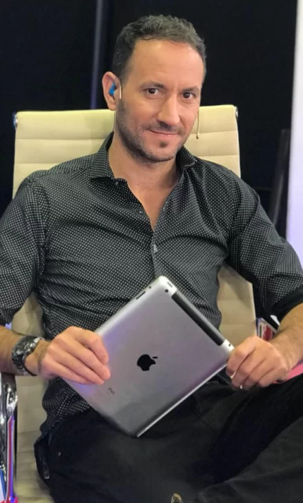  Esteban Godoy, nominado como mejor columnista político.