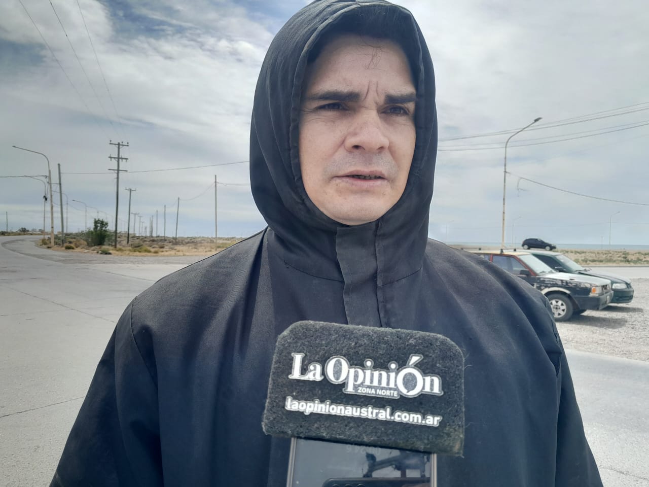  Matías Cortéz, uno de los despedidos de Vepez, habló con La Opinión Austral. FOTO: TAMARA MORENO/LA OPINIÓN AUSTRAL.