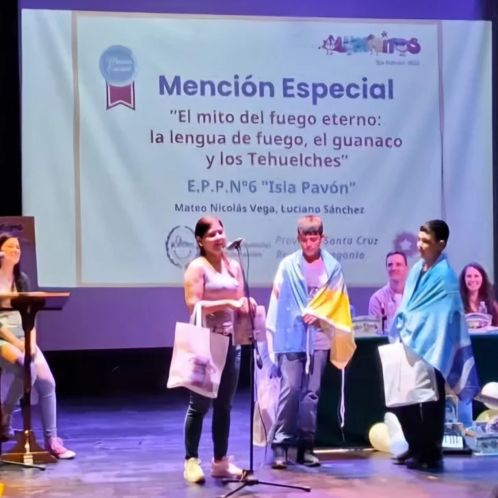 Alumnos de Piedra Buena recibieron mención especial en concurso nacional e internacional de escritura