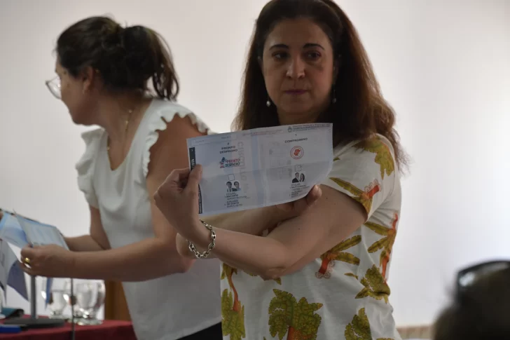  María Florencia González, secretaria del Tribunal Electoral Permanente del Tribunal Superior de Justicia. FOTO: JUAN PALACIOS / LA OPINIÓN AUSTRAL.