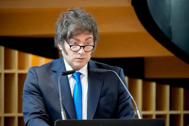 Milei ante empresarios en La Rural: críticas a consultoras, defensa del dólar flotante y frase polémica sobre el peronismo