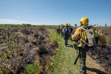 Refuerzo clave en la Patagonia: suman brigadistas para la prevención y combate de incendios forestales Refuerzo clave en la Patagonia: suman brigadistas para la prevención y combate de incendios forestales