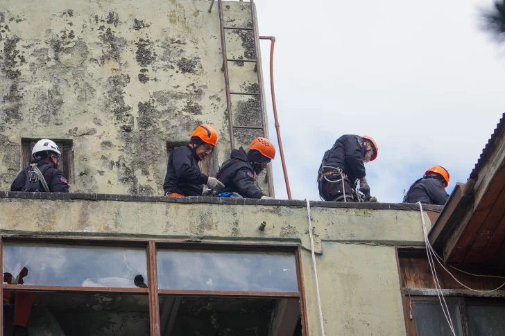  El COE en los techos de los reconocidos departamentos de Río Gallegos. FOTOS: LEANDRO FRANCO/ LA OPINIÓN AUSTRAL