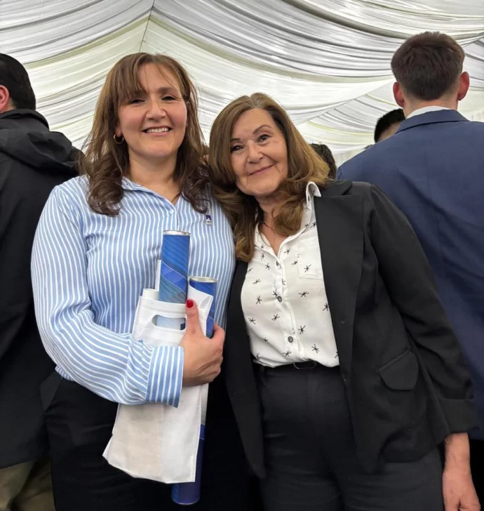  Patricia Molina junto a su mamá Juana Canosa.