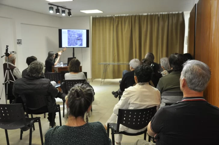 RECONSTRUIR-MEMORIA-CHARLA-ARIADNA-GIMENEZ-2-728x483