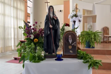 Reliquias de Mama Antula, la primera santa argentina, se exponen en Río Gallegos Reliquias de Mama Antula, la primera santa argentina, se exponen en Río Gallegos