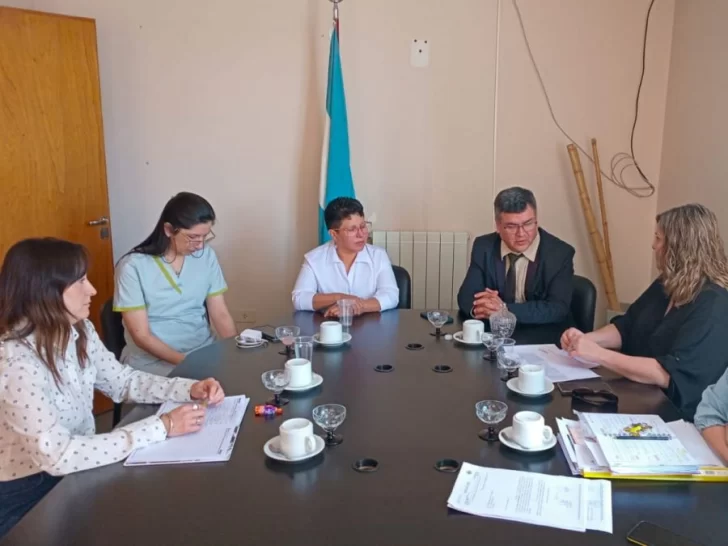 La ministra Ross se reunió con el nuevo director del Hospital de Pico Truncado