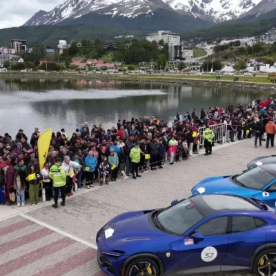 Así pasaron las Ferrari por Ushuaia durante el Cavalcade Adventure 2025