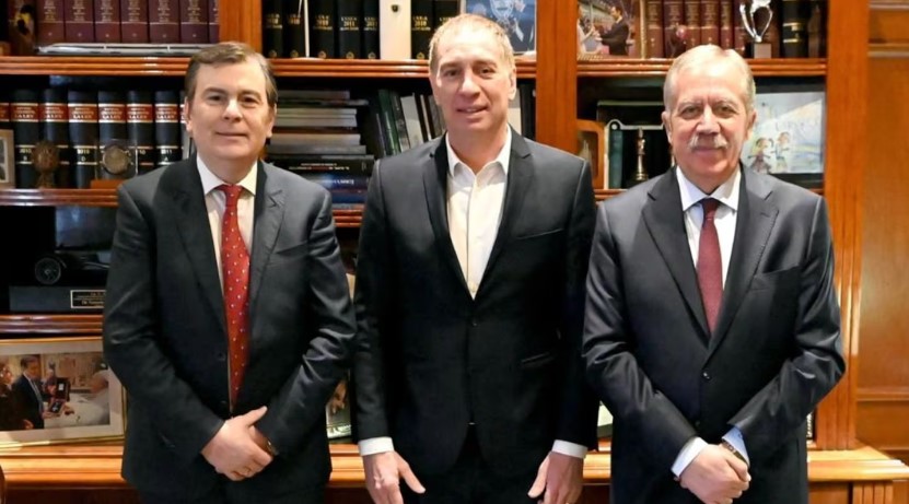  El ministro del Interior, Diego Santilli, se reunió con el gobernador de Santiago del Estero, Gerardo Zamora. (Foto: Ministerio del Interior)