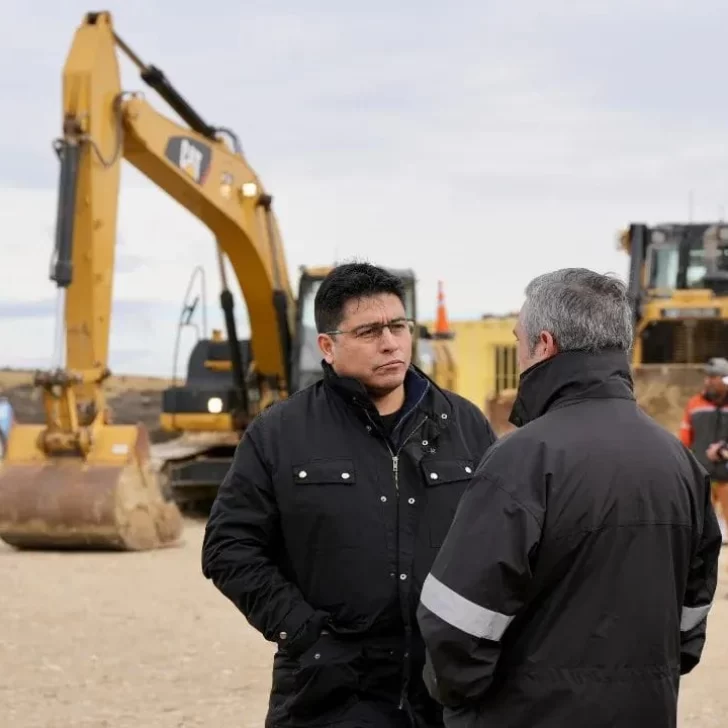 Vidal firmará el miércoles 26 la eliminación de las retenciones a la actividad hidrocarburífera Vidal firmará el miércoles 26 la eliminación de las retenciones a la actividad hidrocarburífera