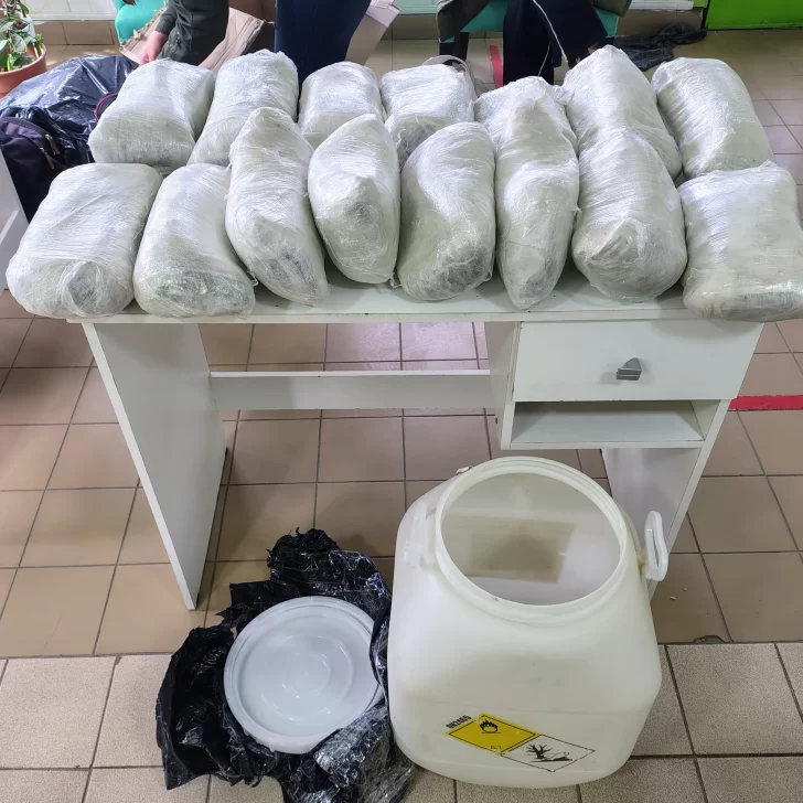 Gendarmería desbarató un envío de 20 kilos de marihuana a Santa Cruz a través de encomiendas