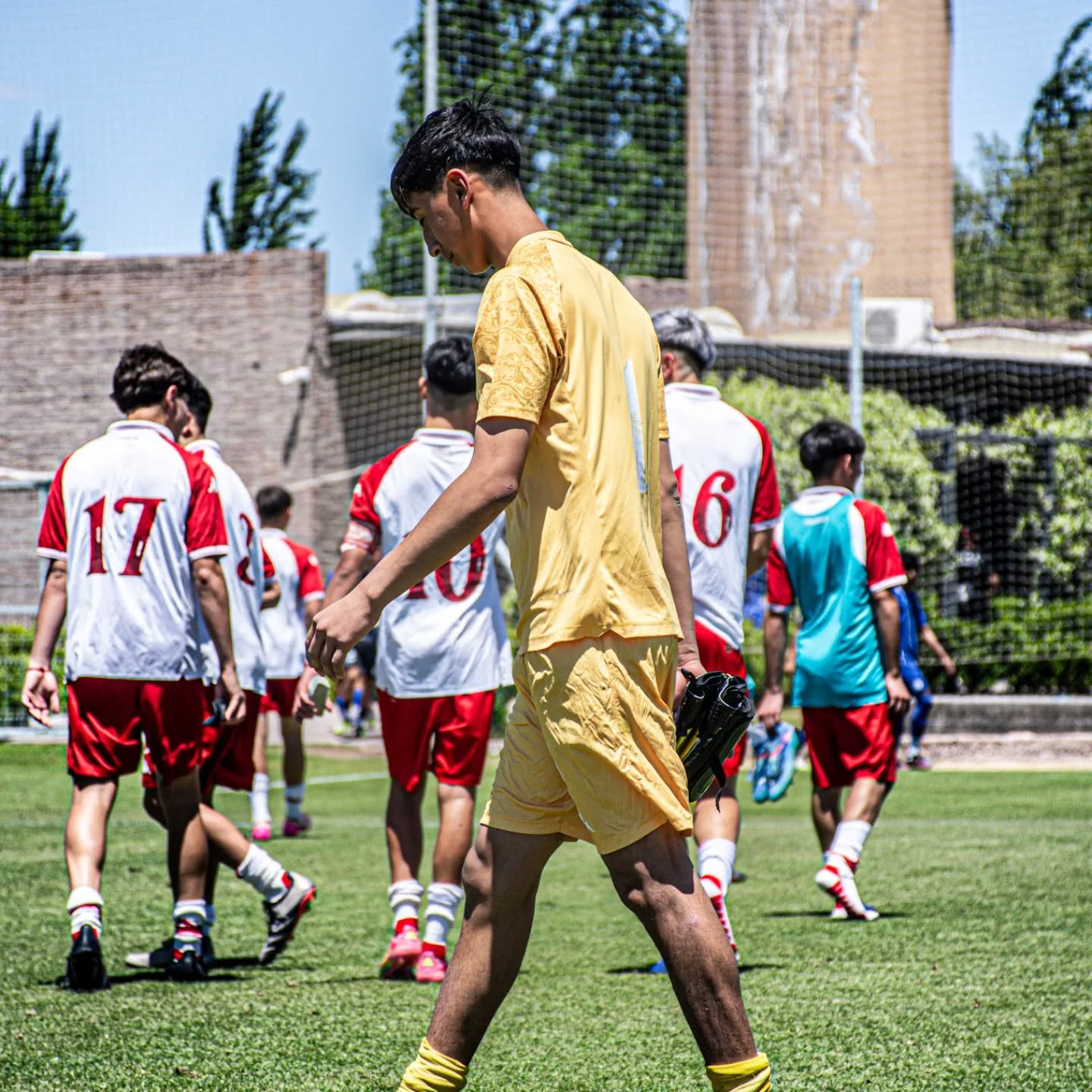 La doble atajada viral de Bautista Andrade que sostuvo el 1–0 de Huracán ante Godoy Cruz