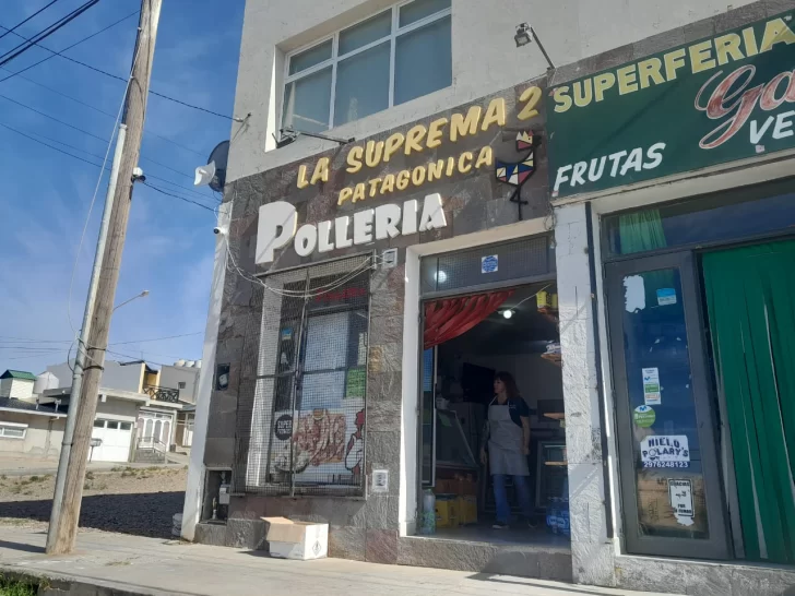 Delincuentes sustrajeron 20 mil pesos y mercadería de una pollería: “Es difícil sostener un negocio”, dijo la dueña