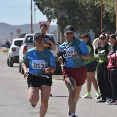 Más de 400 corredores participaron de la carrera solidaria de La Bancaria en Río Gallegos Más de 400 corredores participaron de la carrera solidaria de La Bancaria en Río Gallegos