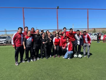 Con torneos infantiles, obras y 500 árboles, Independiente celebró sus 58 años en Río Gallegos Con torneos infantiles, obras y 500 árboles, Independiente celebró sus 58 años en Río Gallegos
