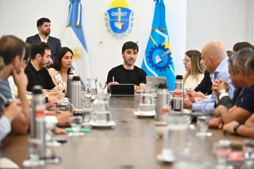 Torres encabezó su primera reunión de gabinete con los nuevos funcionarios