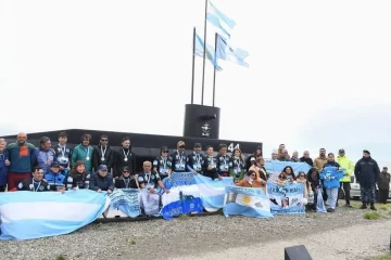 En conmemoración al ARA San Juan, realizarán ultramaratón desde El Calafate hasta Río Gallegos En conmemoración al ARA San Juan, realizarán ultramaratón desde El Calafate hasta Río Gallegos