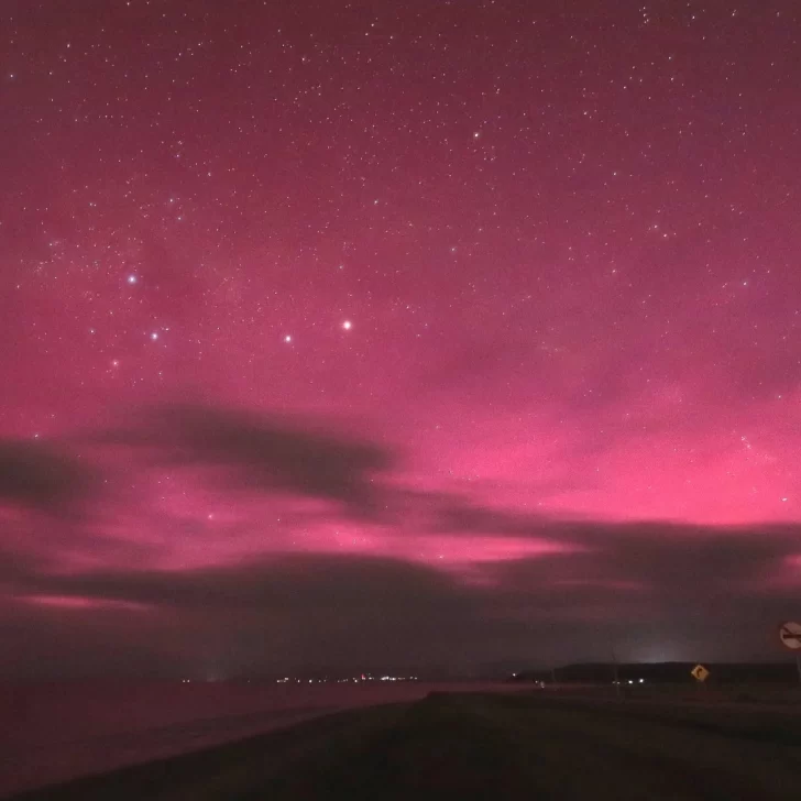 Auroras australes tiñeron el cielo de Tierra del Fuego y Punta Arenas: ¿se verán en Santa Cruz? Auroras australes tiñeron el cielo de Tierra del Fuego y Punta Arenas: ¿se verán en Santa Cruz?