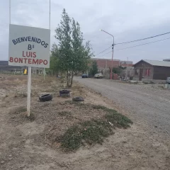 Una joven de 22 años habría sido encerrada por su novio en el baño de una vivienda