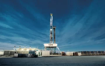 YPF alcanzó los 200.000 barriles diarios de shale oil y marcó un nuevo hito en Vaca Muerta YPF alcanzó los 200.000 barriles diarios de shale oil y marcó un nuevo hito en Vaca Muerta
