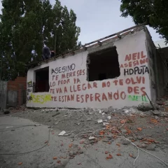 “Lo peor ya te va a llegar”: Destrozaron y realizaron pintadas en la casa que pertenecía a la familia de Franco Cuevas
