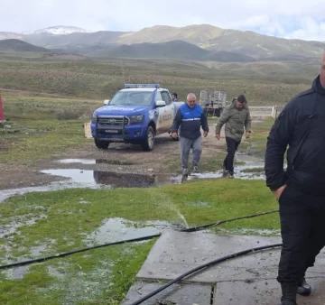 Tras una intensa búsqueda, hallaron a dos trabajadores que habían desaparecido en una zona de chacras