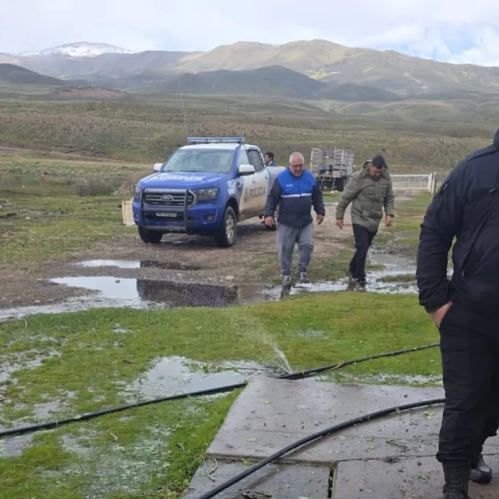 Tras una intensa búsqueda, hallaron a dos trabajadores que habían desaparecido en una zona de chacras