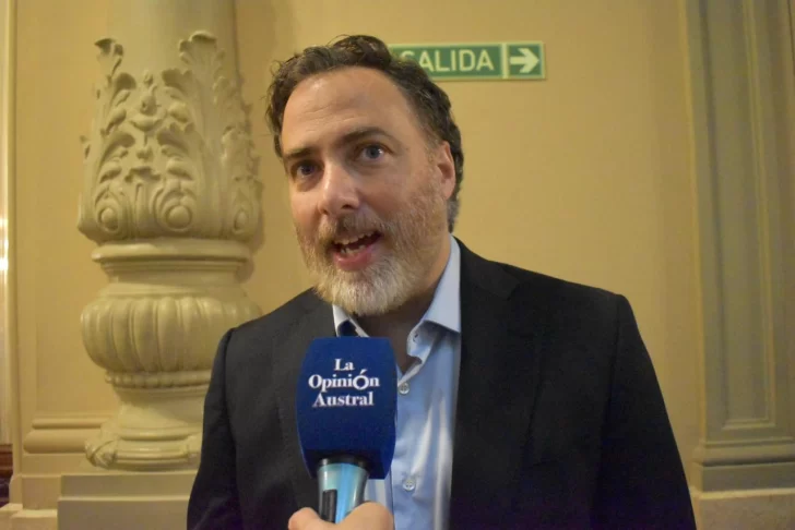  Gonzalo Gutiérrez, director de cine, mano a mano con La Opinión Austral. FOTO: CAMILA FERRER POSE/LOA