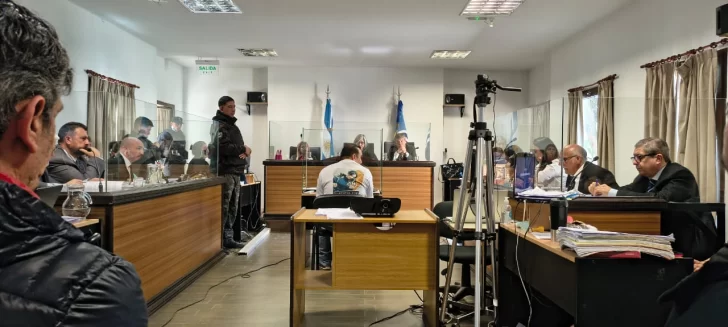 WhatsApp-Image-2025-11-26-at-11.40.40-728x327